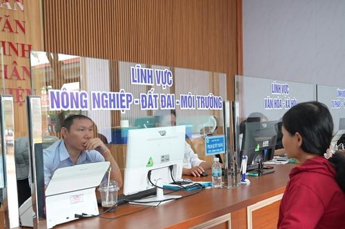 Hỗ trợ người dân tiếp cận công nghệ số