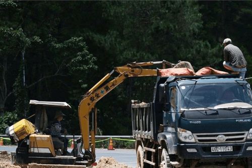 Lâm Đồng mở rộng mặt đường tại điểm nứt đèo Mimosa