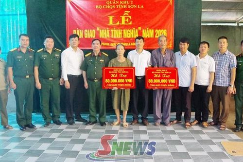 Bàn giao 'Nhà tình nghĩa' và 'Nhà đồng đội' tại xã Tân Phong và Suối Tọ