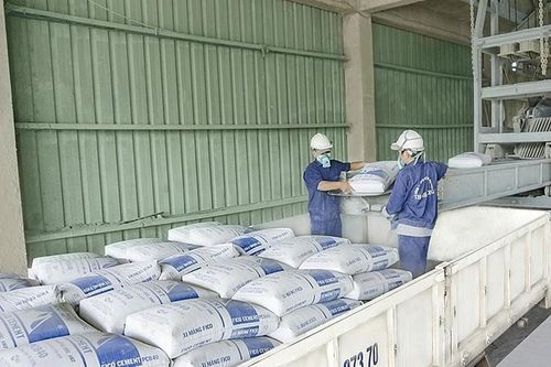Xi măng đồng loạt tăng giá, có loại tăng tới 100.000 đồng/tấn