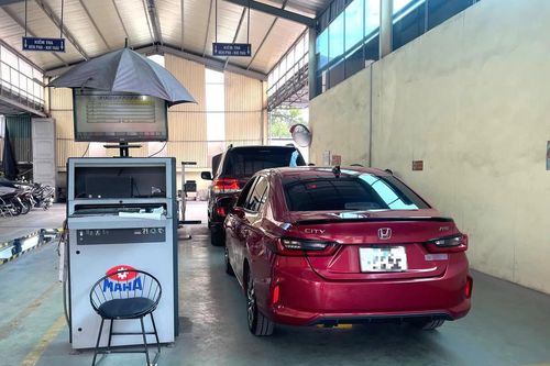 Lắp thiết bị chống bỏ quên trẻ em trên ô tô có phải làm thủ tục cải tạo?