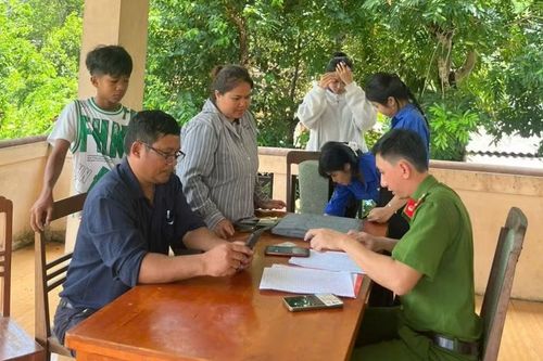 Nỗ lực triển khai VNeID, đưa tiện ích đến với người dân ở vùng cao
