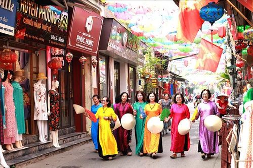 Nhiều sản phẩm du lịch mới ở Hà Nội những tháng cuối năm