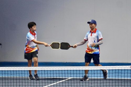Khi cha mẹ là những đồng đội tuyệt nhất tại Giải Pickleball Tạp chí Trẻ em Việt Nam lần I - 2026