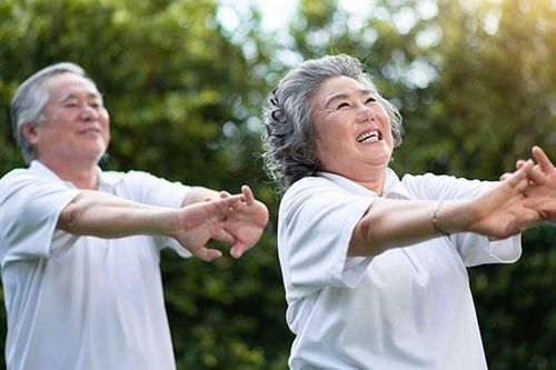 Nghỉ hưu khỏe hay không không chỉ phụ thuộc vào tiền: 7 điều nên chuẩn bị từ tuổi 40