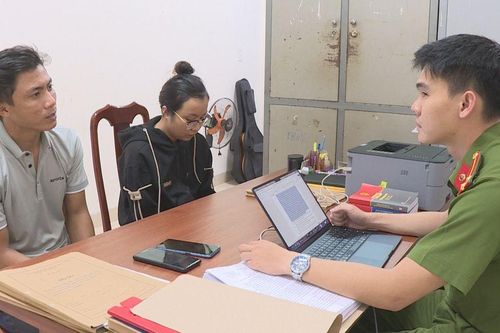 Bắt cặp tình nhân Trần Thị Ngọc Trâm và Nguyễn Văn Hòa