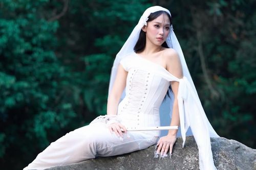 Băng rừng, lội suối đưa nhạc cụ dân tộc ra khỏi không gian truyền thống