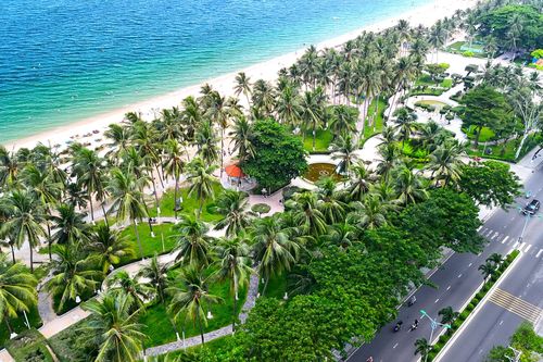 Công trình chắn biển được tháo dỡ, đường ven biển Nha Trang khoe diện mạo mới