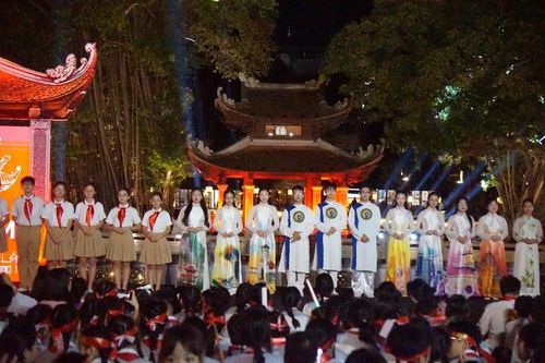 Thi tài hiểu biết về Văn Miếu - Quốc Tử Giám và các bia tiến sĩ