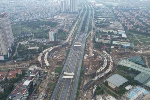 Cận cảnh nút giao nhiều tầng đang thành hình ở phía Tây Hà Nội