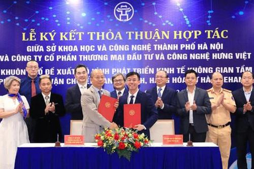 Ký thoả thuận hợp tác thử nghiệm 'taxi bay' tại Hà Nội