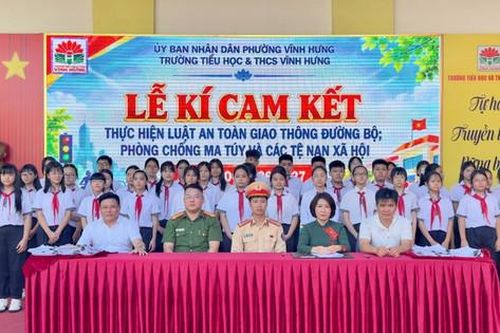 Tuyên truyền an toàn giao thông cho hơn 2.000 học sinh