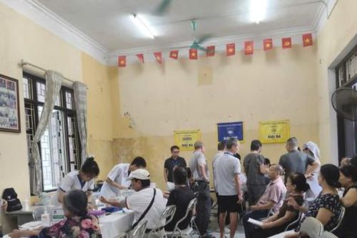 Phường Hoàng Liệt khám sức khỏe miễn phí cho người dân