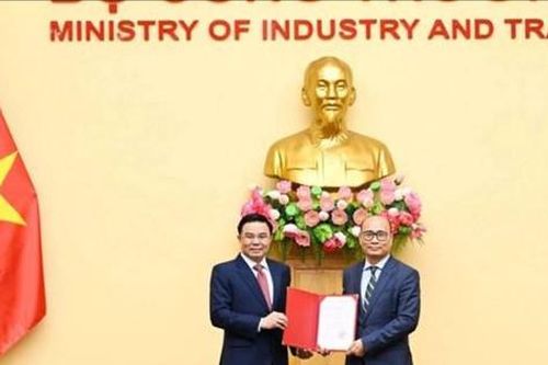 Công bố và trao quyết định bổ nhiệm Thứ trưởng Bộ Công Thương