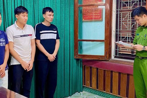 Nhiều người cao tuổi sập bẫy kinh doanh tiền điện tử đa cấp