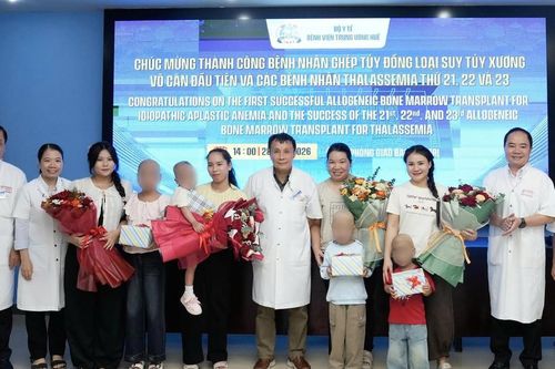 Ghép tế bào gốc cho ca suy tủy xương vô căn đầu tiên tại Huế