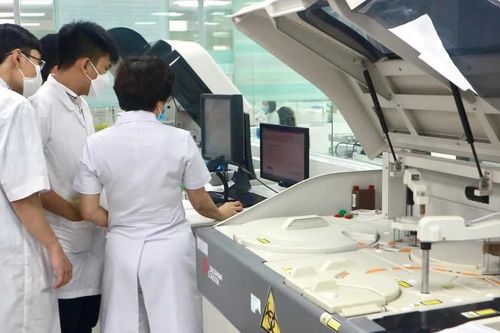 Học viên thạc sĩ chính quy nhận học bổng hỗ trợ phải học tập, nghiên cứu toàn thời gian