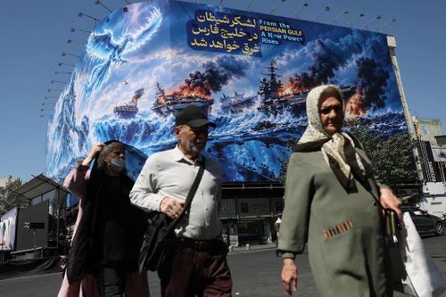 GDP Iran lao dốc hơn 10%, ảnh hưởng lan ra kinh tế toàn cầu