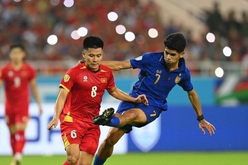 Vì sao FIFA chọn Thành Long đấu Kaman là điểm nóng trận Việt - Thái?