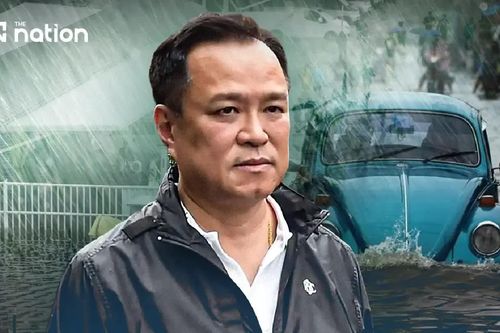 Hứng chỉ trích vì 'bom mưa', Thủ tướng Thái Lan lên tiếng xin lỗi