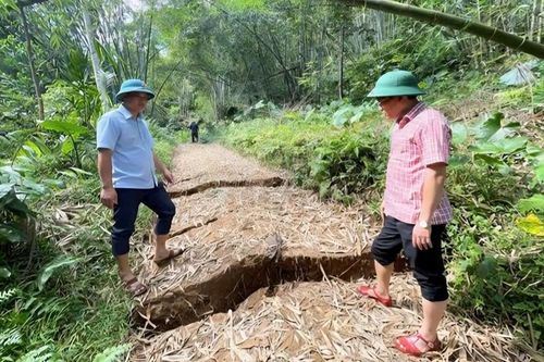 Sạt lở nghiêm trọng, Thanh Hóa công bố tình huống khẩn cấp
