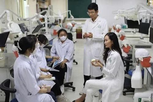 Bộ Giáo dục và Đào tạo: Hiểu đúng về 'đề xuất đào tạo thạc sĩ tập trung toàn thời gian'
