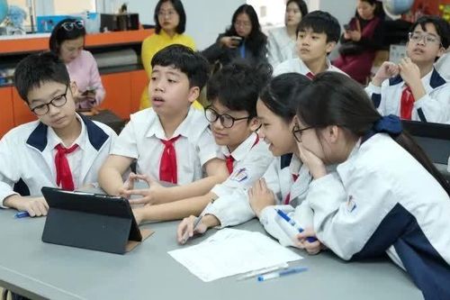 Hình thành hệ thống cơ sở dữ liệu giáo dục thống nhất, kết nối