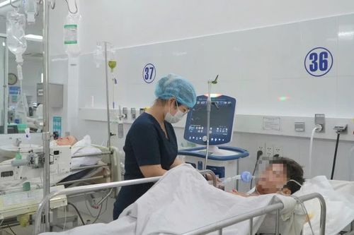 Bệnh viện Đà Nẵng kích hoạt báo động đỏ, kịp thời cứu sống thiếu niên 17 tuổi bị rách động mạch chủ nguy cấp