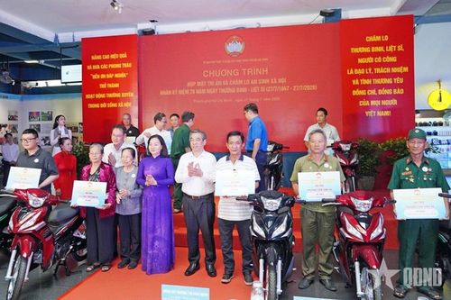 Sinh kế trao tay, tương lai bền vững