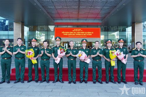 Bệnh viện Quân y 175 cử đoàn công tác luân phiên tại bệnh xá thuộc đặc khu Trường Sa