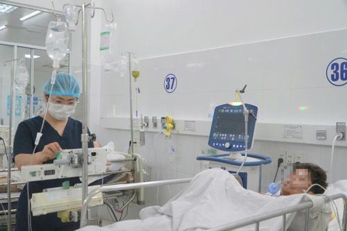 Kịp thời cứu sống thiếu niên 17 tuổi đa chấn thương, rách động mạch chủ sau tai nạn giao thông