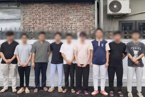 Khởi tố 11 đối tượng lôi kéo học sinh, sinh viên bán tài khoản ngân hàng