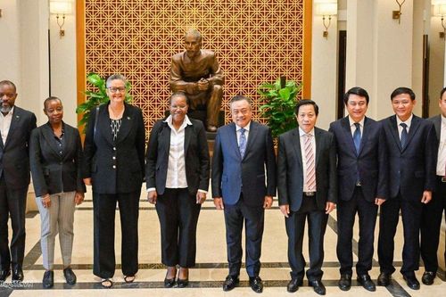 Mozambique và Đảng FRELIMO luôn là một trong những đối tác ưu tiên của Việt Nam