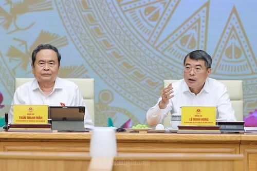 Thủ tướng: Tuyệt đối không để lợi ích nhóm, lợi ích ngành chi phối xây dựng pháp luật