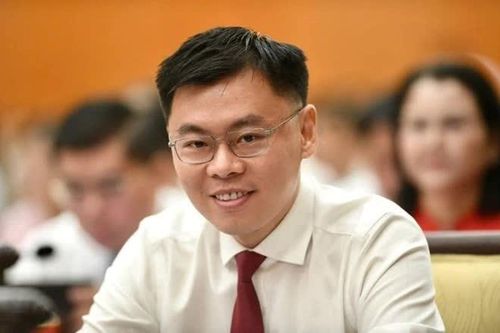 Thủ tướng phê chuẩn nhân sự lãnh đạo TPHCM