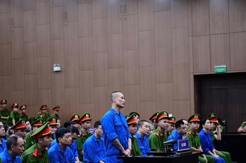 Cựu điều dưỡng khai hút 'cỏ' cùng tội phạm trong Viện Pháp y tâm thần Trung ương