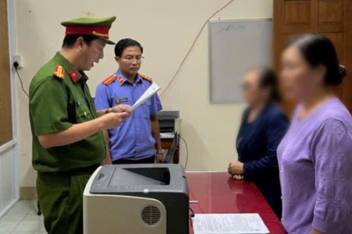 Khởi tố 6 cựu giáo viên giúp sức cho hiệu trưởng rút tiền ngân sách nhà nước