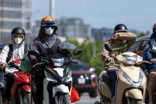 Nắng nóng tiếp diễn ở Bắc Bộ, lũ trên sông Cửu Long lên báo động 3