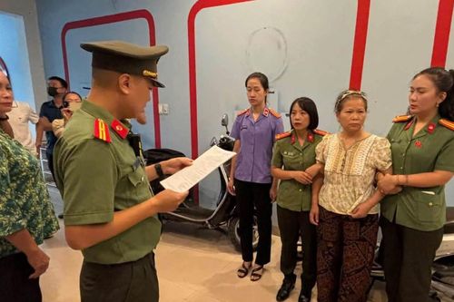 Bắt tạm giam người phụ nữ ở Hà Nội về tội lợi dụng các quyền tự do dân chủ