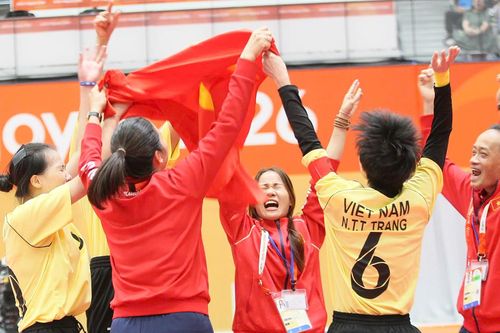 Khoảnh khắc vỡ oà cầu mây Việt Nam giành HCV Asiad sau 20 năm