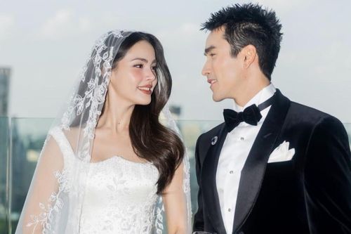 Tài tử vạn người mê lấy vợ xinh như mộng kết hợp với nữ thần màn ảnh gây sốt