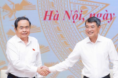 Không để lợi ích ngành, lợi ích cục bộ chi phối dự án luật, nghị quyết