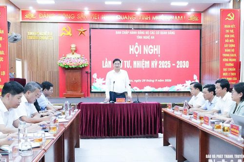 Yêu cầu đánh giá, xếp loại cán bộ theo quý nghiêm túc, thực chất