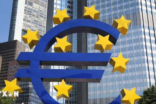 ECB cảnh báo lợi suất trái phiếu tăng làm chậm đà tăng trưởng của Eurozone