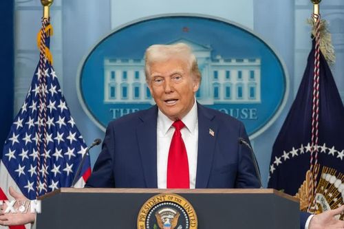 Tổng thống Mỹ Donald Trump bác bỏ tin đề nghị nới lỏng trừng phạt Iran