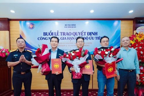 Hải quan công nhận và gia hạn áp dụng chế độ ưu tiên cho 7 doanh nghiệp