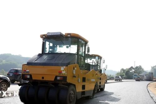 Nghiên cứu khai thác tạm 2 cao tốc Hữu Nghị-Chi Lăng, Đồng Đăng-Trà Lĩnh dịp Tết