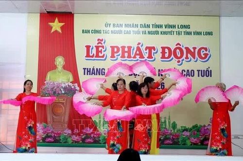 Chung tay chăm sóc người cao tuổi trong xu thế già hóa dân số