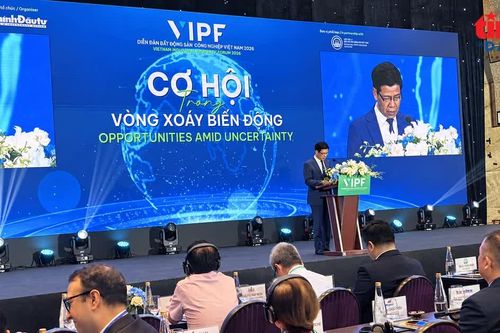 Bất động sản công nghiệp Việt Nam: 'Cơ hội trong vòng xoáy biến động'