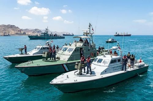 Iran bắt 50 người xâm phạm biên giới trên biển